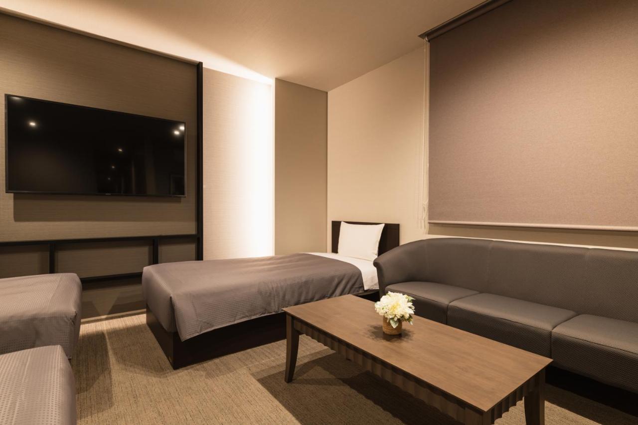 Grand Base Hakata Naraya Hotel Fukuoka  Buitenkant foto